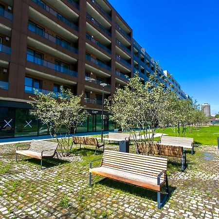 Luxury, Bright Studio With Parking And Balcony In Bratislava Center Eksteriør billede